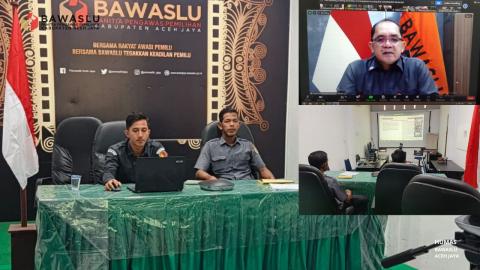 Rapat Pembinaan dan Evaluasi Bulanan Bersama Bawaslu RI