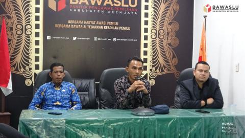 rapat persiapan Pelatihan Pendidikan Pengawasan Partisipatif Bawaslu Aceh Jaya Tahun 2026