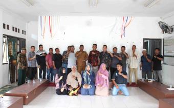 salam awas foto bersama