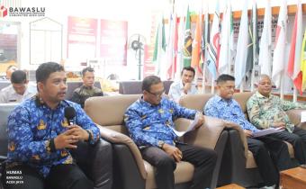Bawaslu Aceh Jaya Awasi Pleno DPB Triwulan II tahun 2026